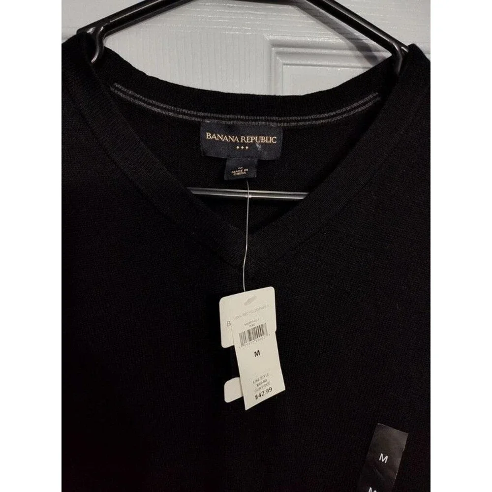 Banana Republic NWT men's black 100% cotton V-neck sweater size M